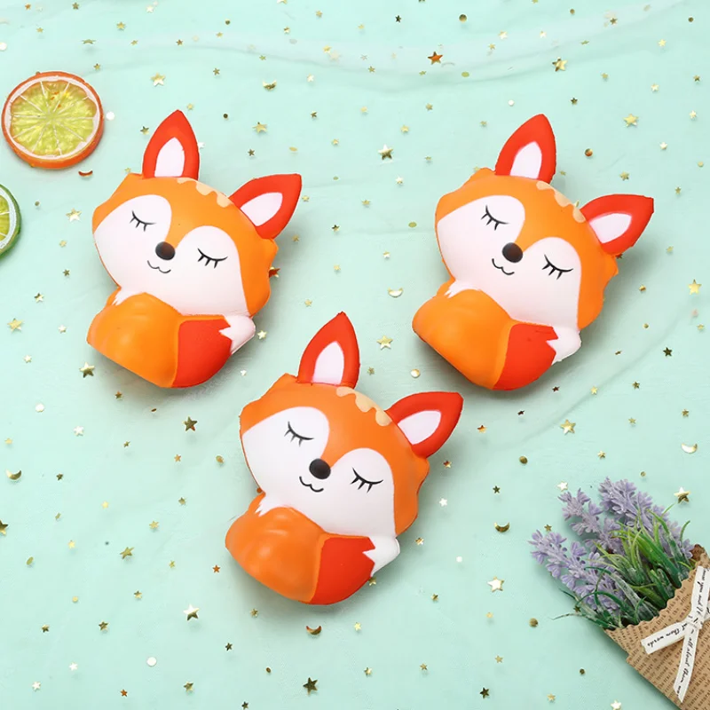 Squishy Renard aux Yeux fermés - Kawaii – Image 2